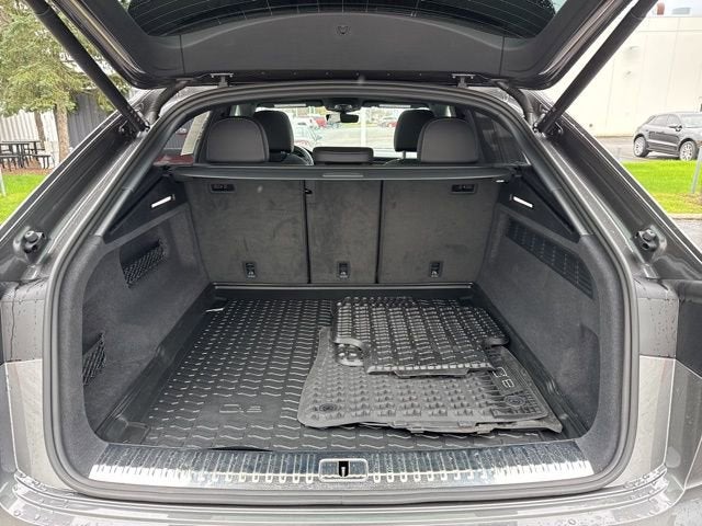 2024 Audi Q8 Premium Plus