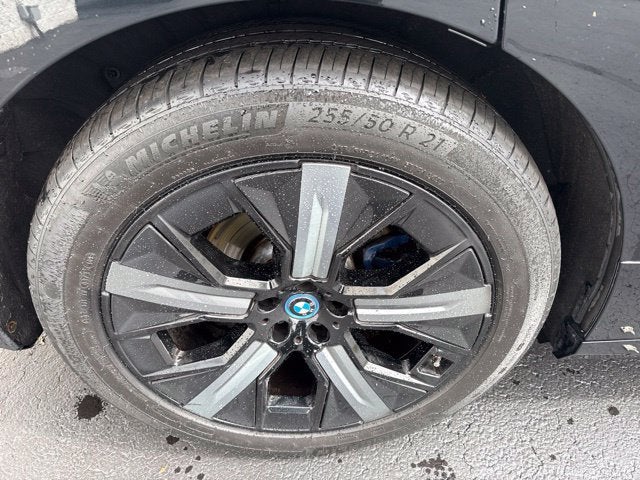2023 BMW iX M60