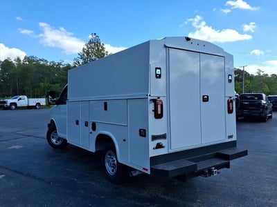 2025 Chevrolet Express Cutaway 3500 1WT