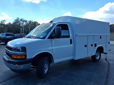 2025 Chevrolet Express Cutaway 3500 1WT