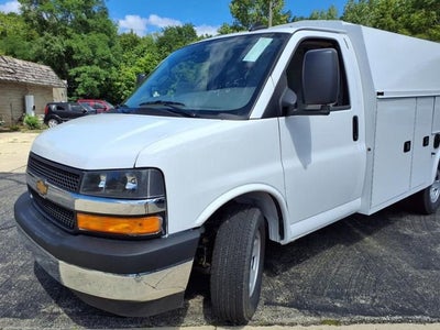 2025 Chevrolet Express Cutaway 3500 1WT