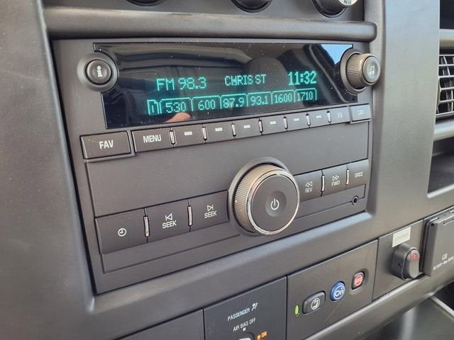 2025 Chevrolet Express Cutaway 3500 1WT