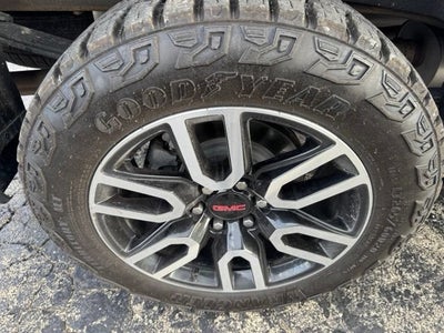 2022 GMC Sierra 1500 Limited AT4