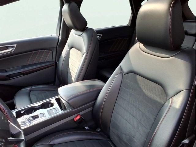 2022 Ford Edge ST-Line