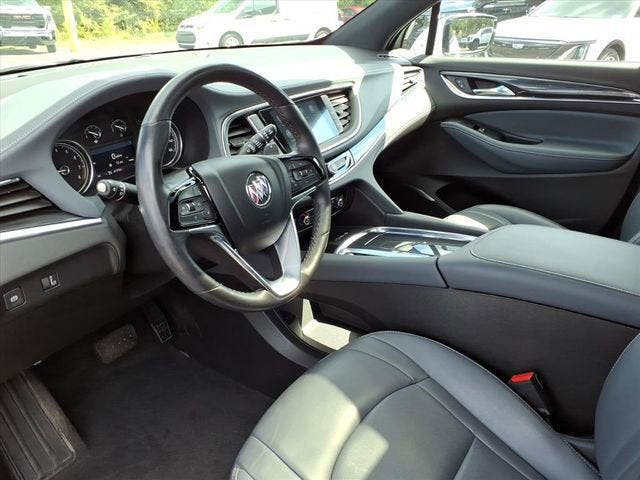 2022 Buick Enclave Essence