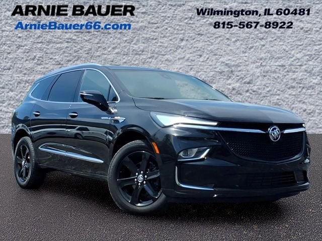 2024 Buick Enclave Essence's photo