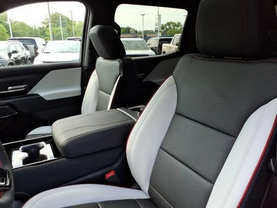 2026 Chevrolet Silverado EV RST Stars and Steel Edition - Max Range