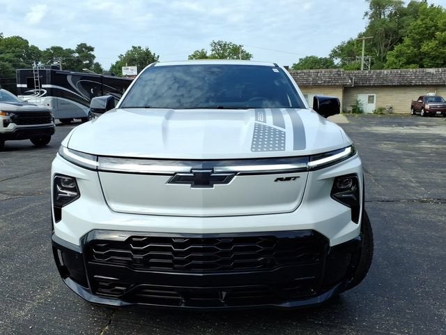 2026 Chevrolet Silverado EV RST Stars and Steel Edition - Max Range