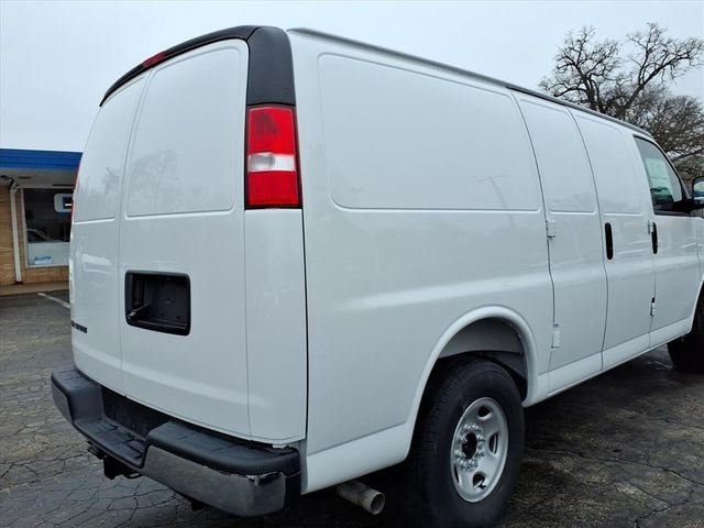 2026 Chevrolet Express Cargo WT