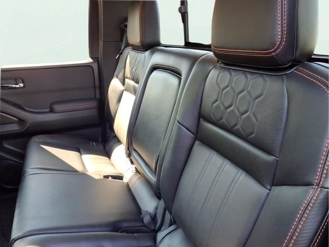 2024 Nissan Frontier Crew Cab PRO-4X 4x4