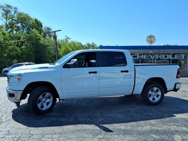2024 RAM 1500 Tradesman Crew Cab 4x4 5'7" Box